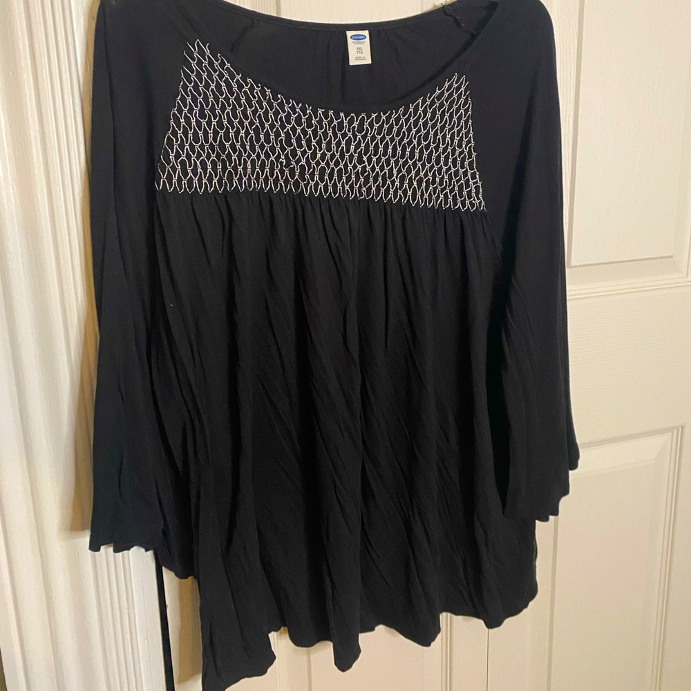 Black old navy blouse